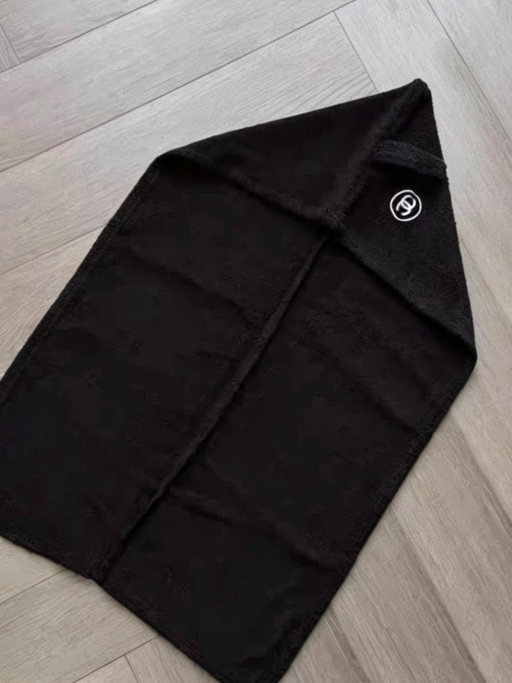 Chanel beauty gift black Hair turban